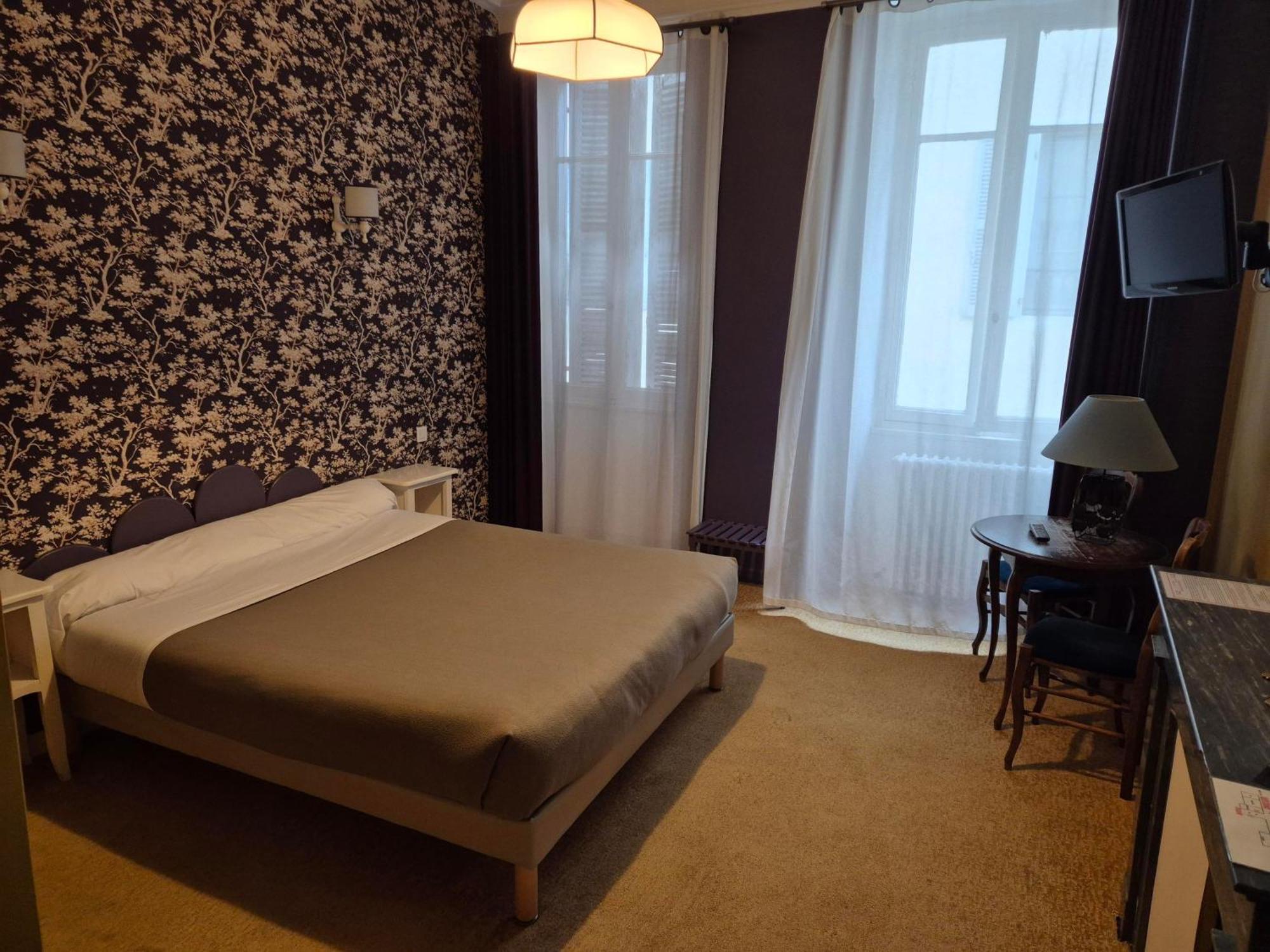 Hotel Saint Jean Chalon-sur-Saone Exterior photo