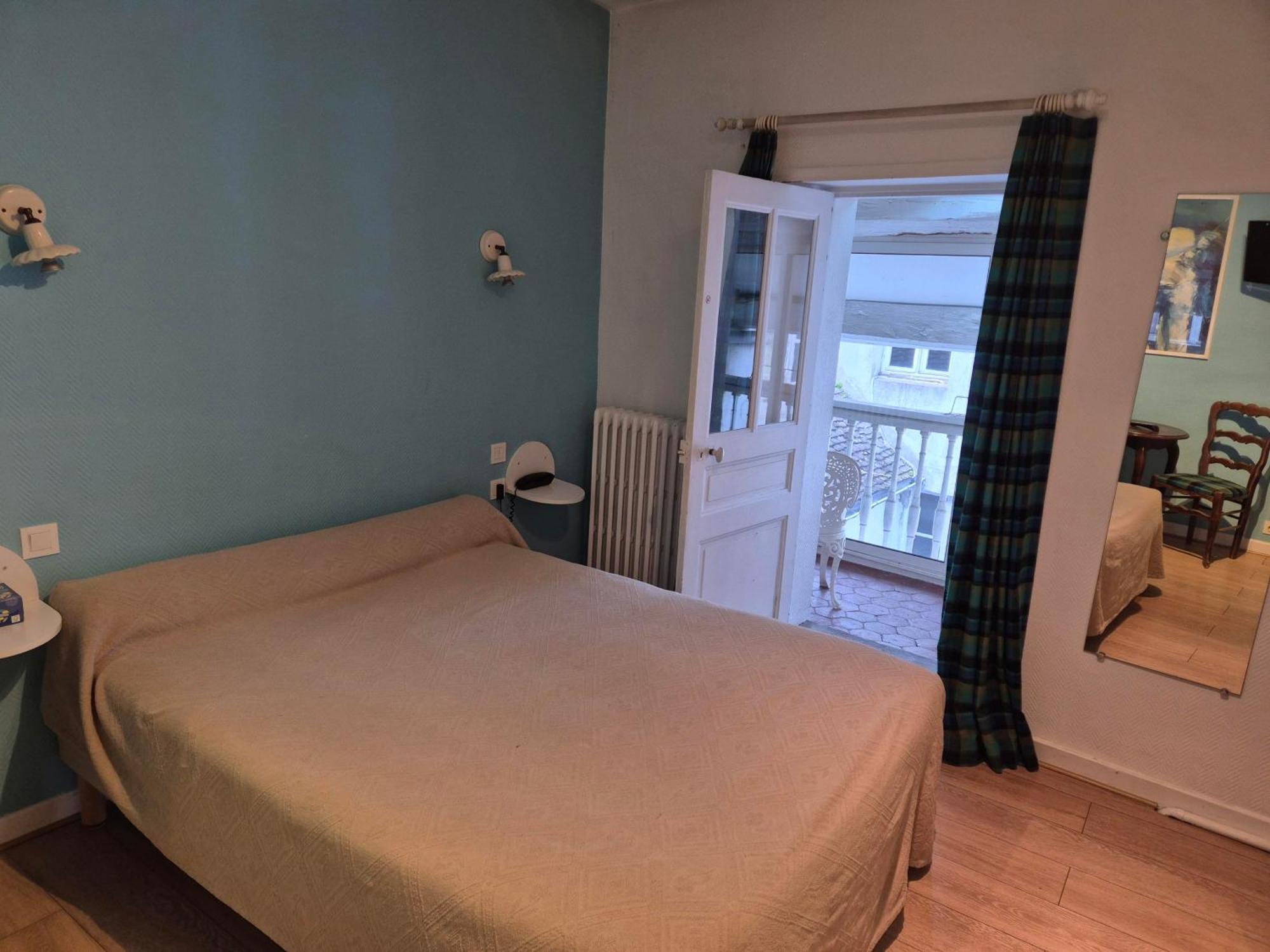 Hotel Saint Jean Chalon-sur-Saone Exterior photo