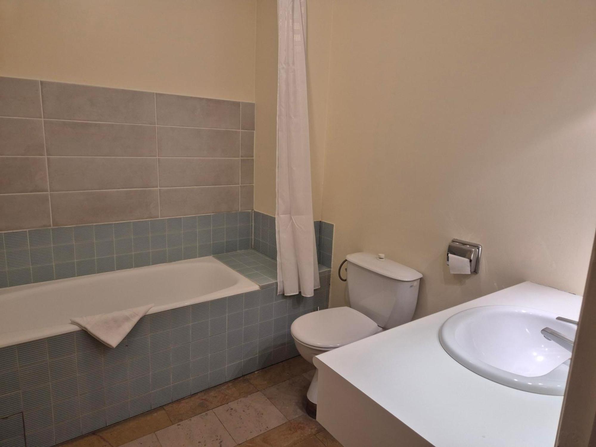 Hotel Saint Jean Chalon-sur-Saone Exterior photo