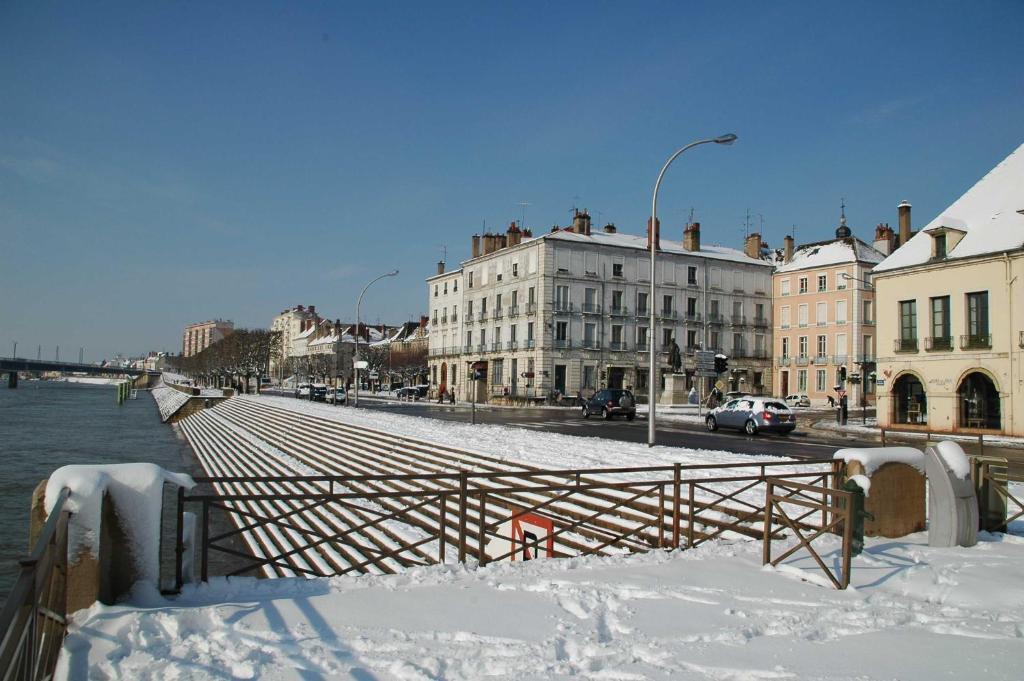 Hotel Saint Jean Chalon-sur-Saone Exterior photo