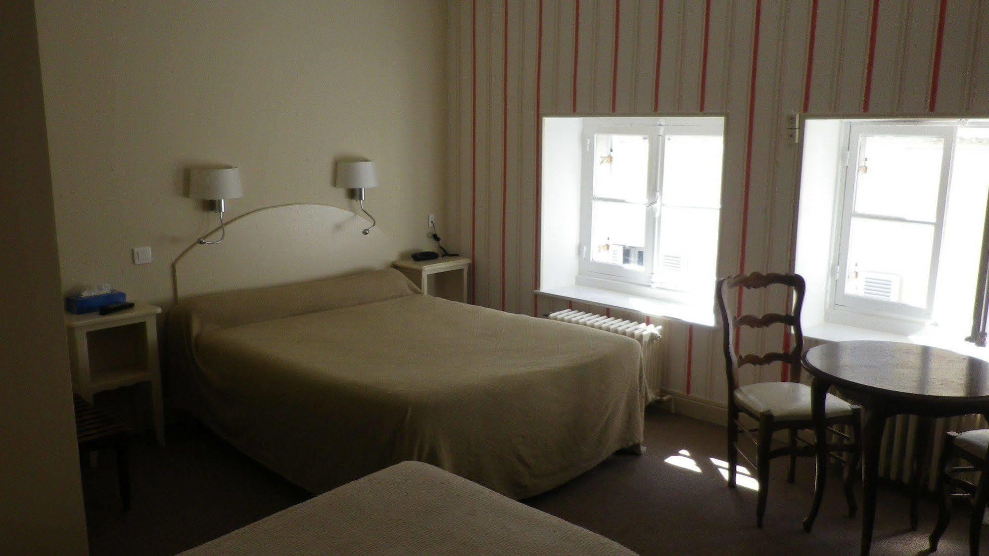 Hotel Saint Jean Chalon-sur-Saone Exterior photo